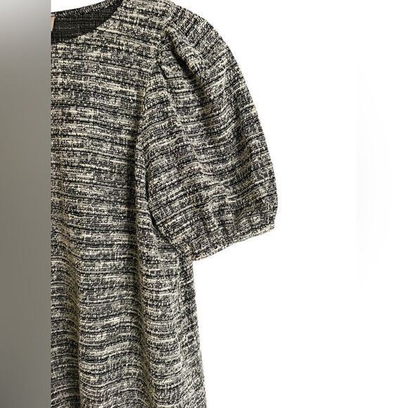 LOVE ADY Textured mini dress with short puffed sleeves and ruffled hem EUC sz M - Picture 8 of 15